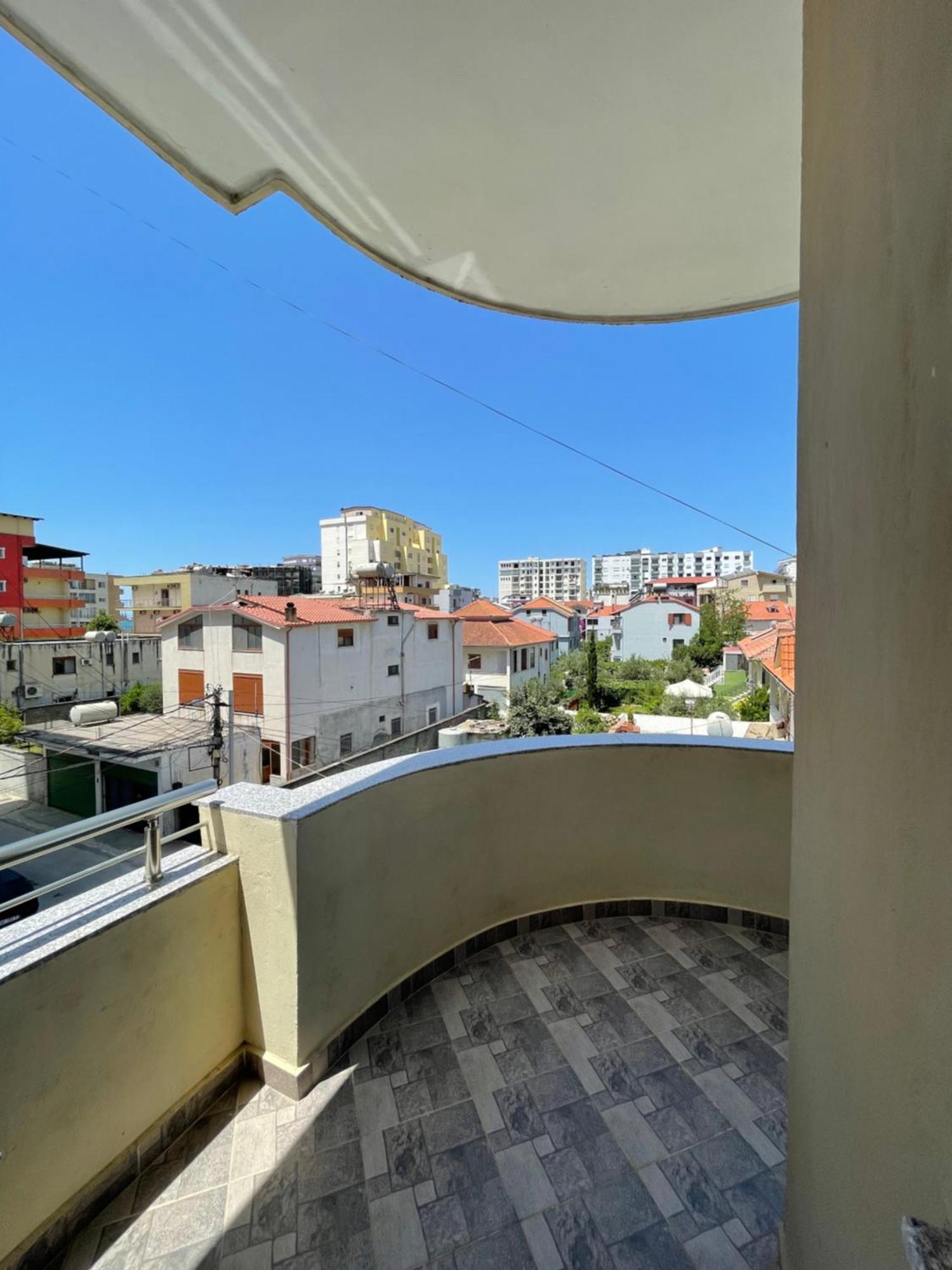 Vila Vladi Durrës Esterno foto