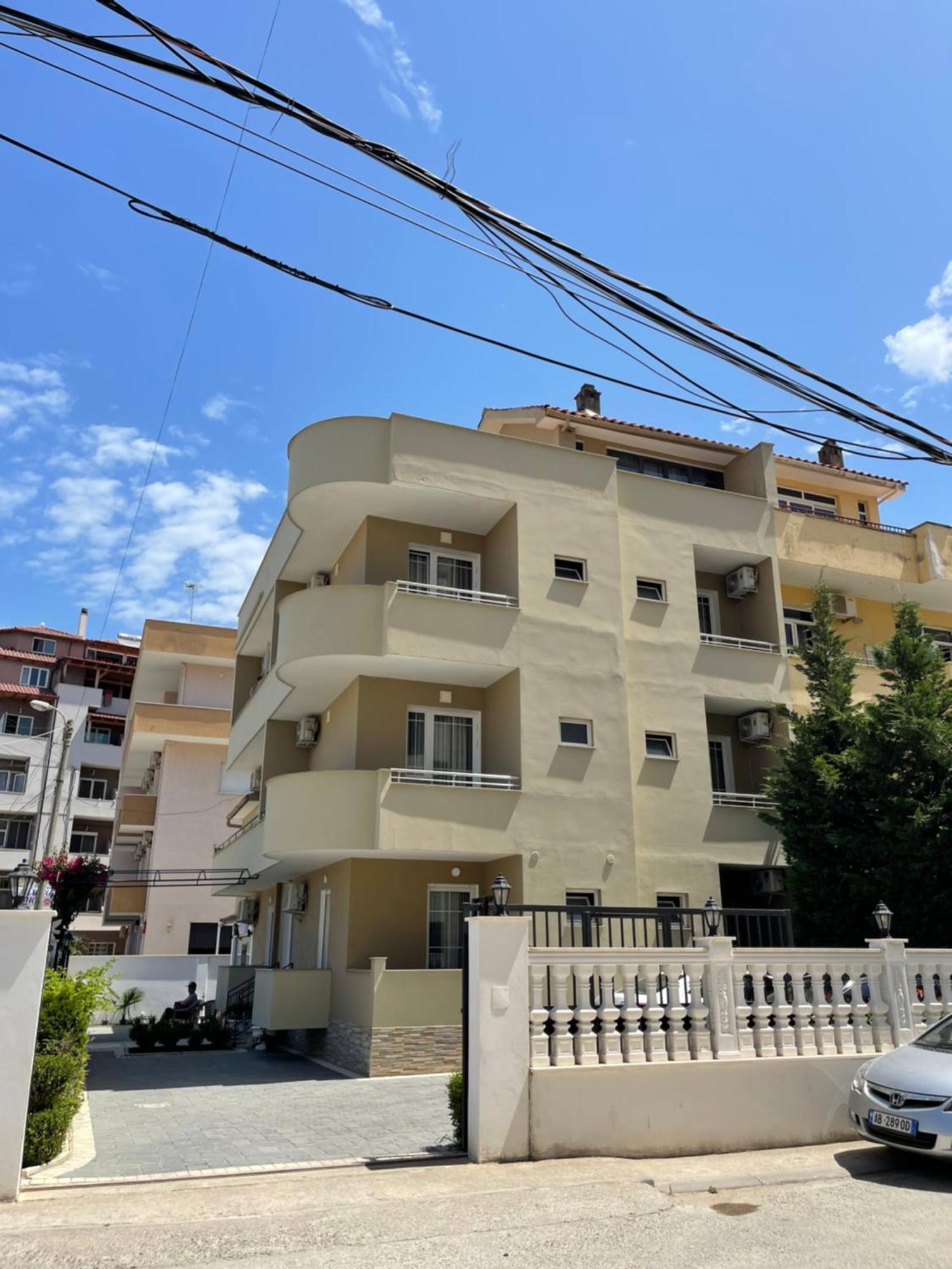 Vila Vladi Durrës Esterno foto